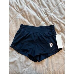 NWT Lululemon x UPenn Pennsylvania Quakers Hotty Hot High-Rise Short Lined 2.5"